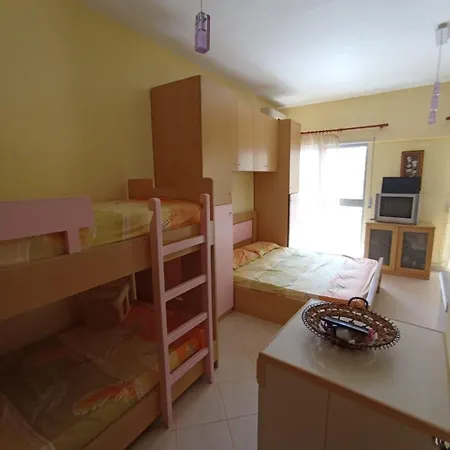 Appartement Family With Balcony Golem (Tirana)